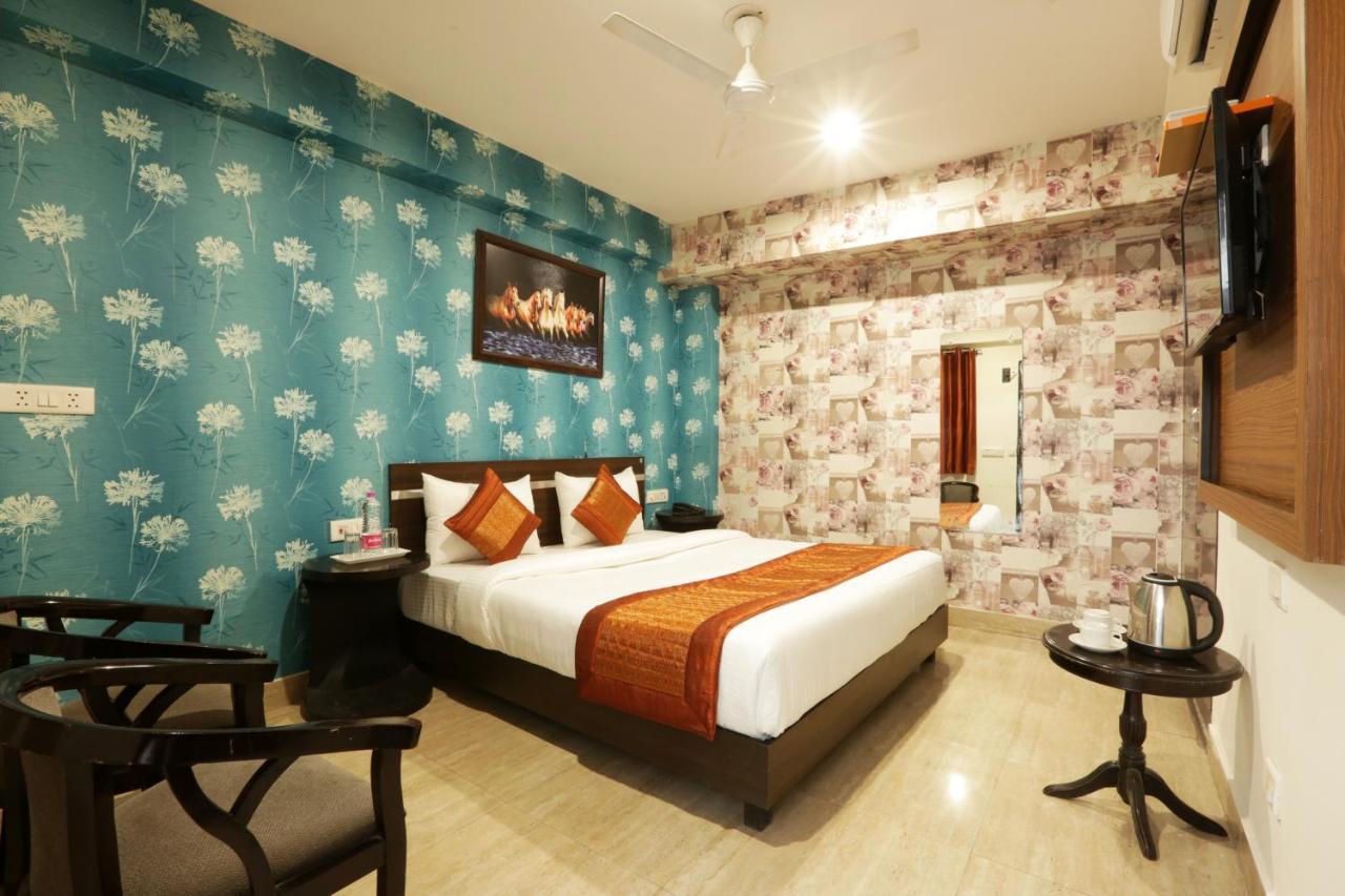 Hotel Square Stay Yeni Delhi Dış mekan fotoğraf