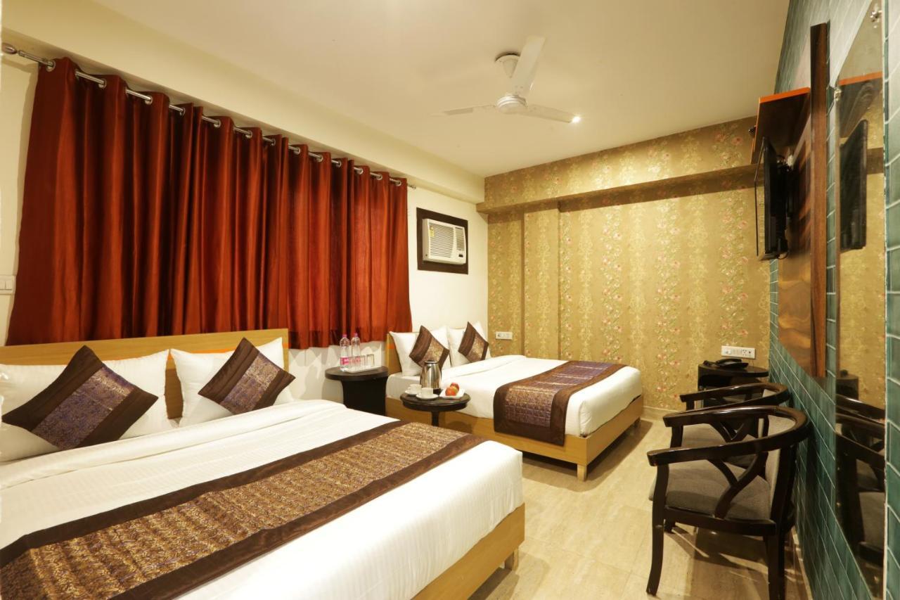 Hotel Square Stay Yeni Delhi Dış mekan fotoğraf