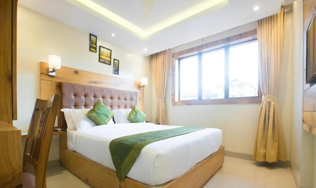 Hotel Square Stay Yeni Delhi Dış mekan fotoğraf
